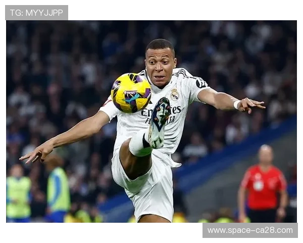 姆巴佩造点并主罚命中,补时绝杀展现巨星价值